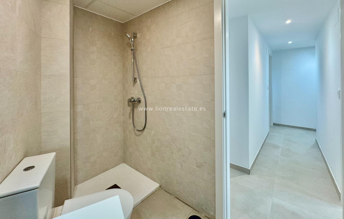 Перепродажа - Квартира / квартира - Alicante - La Florida