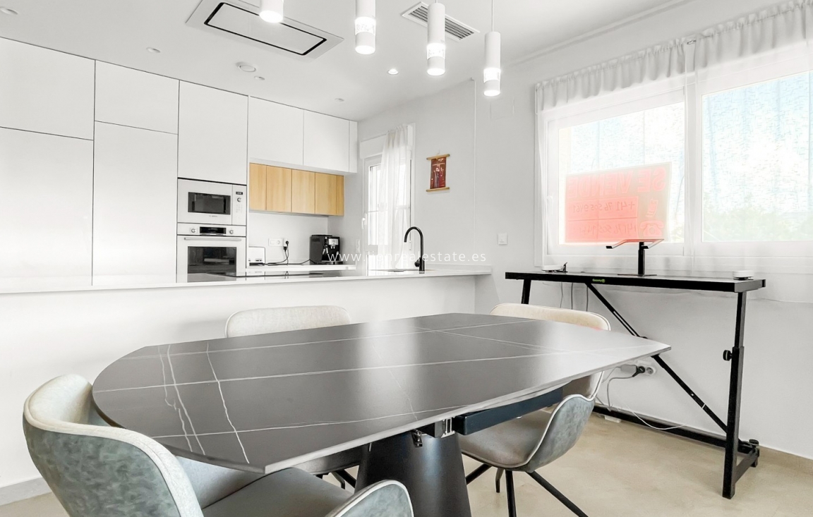 Перепродажа - Квартира / квартира - Guardamar del Segura - El Raso