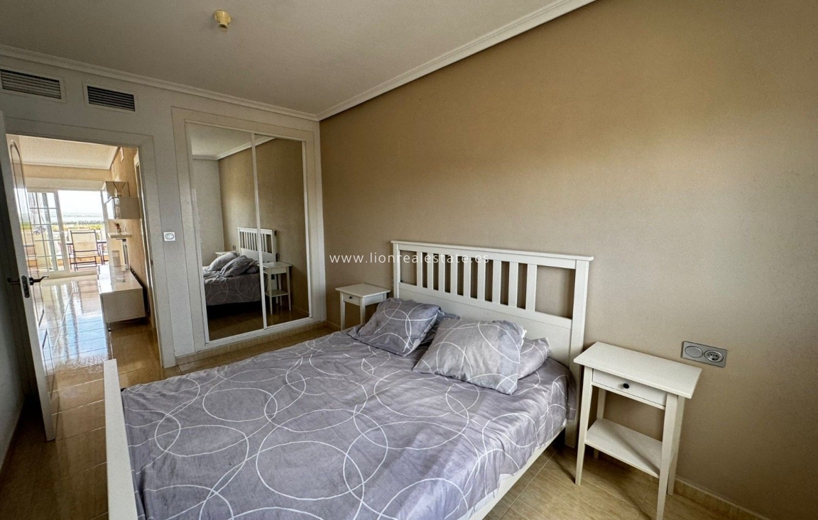 Перепродажа - Квартира / квартира - Guardamar del Segura - Urb el raso