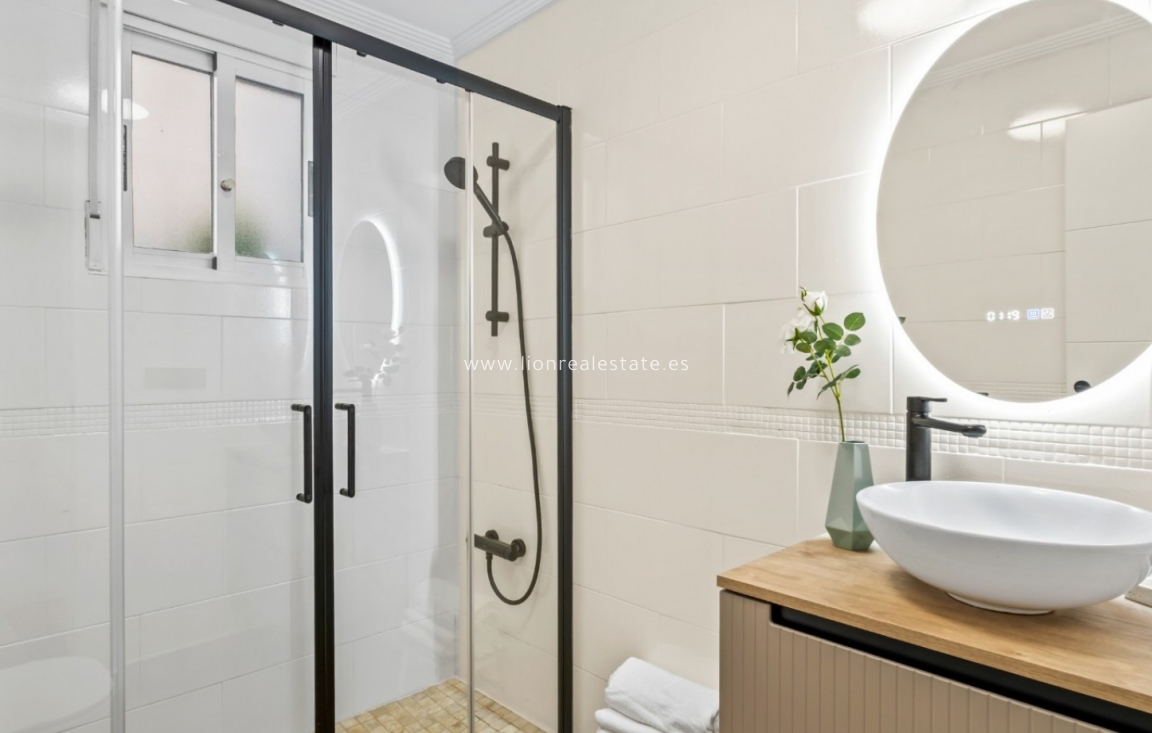Перепродажа - Квартира / квартира - Orihuela Costa - La Florida