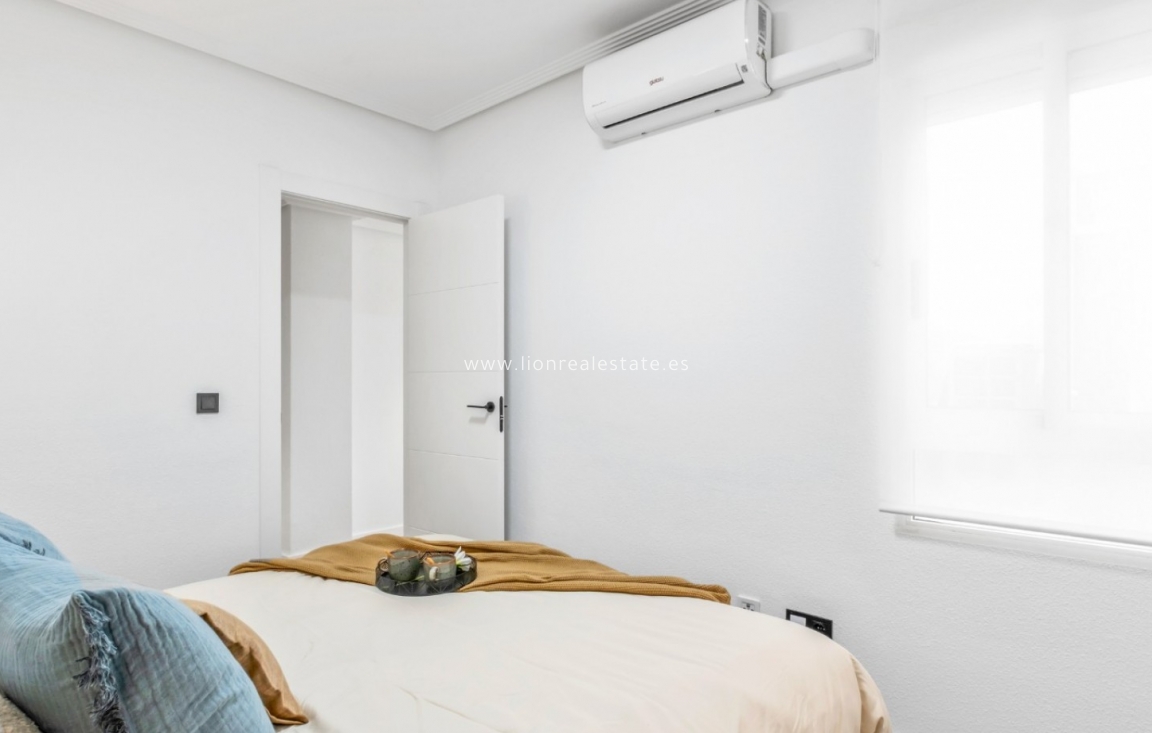 Перепродажа - Квартира / квартира - Orihuela Costa - La Florida
