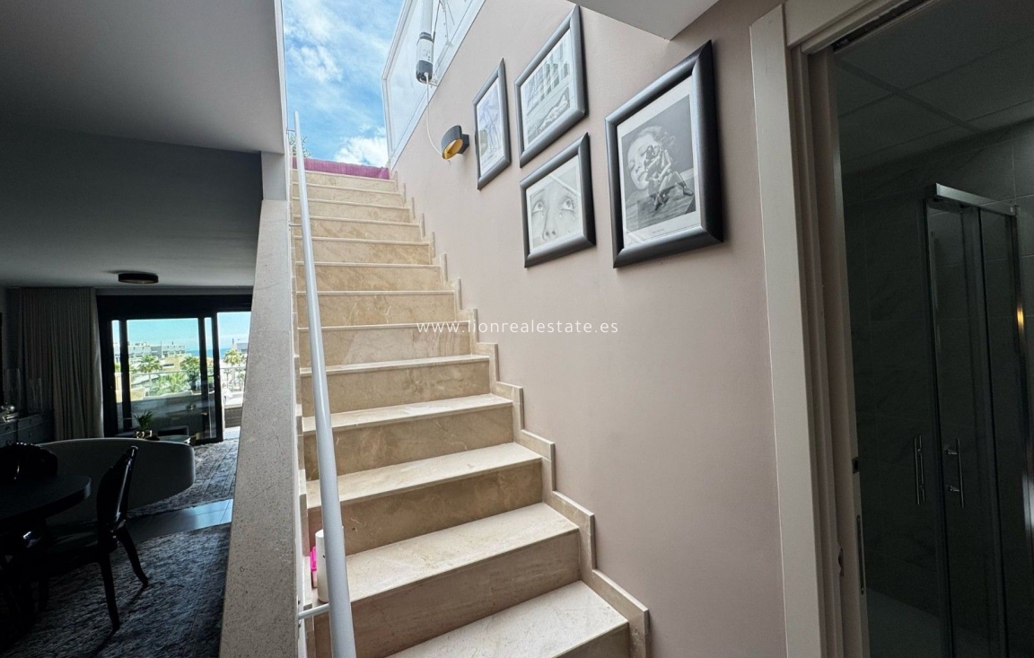 Перепродажа - Квартира / квартира - Orihuela Costa - La Zenia