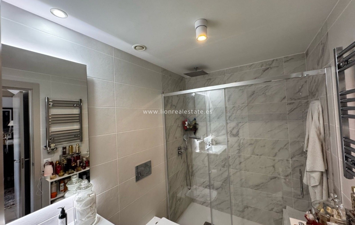 Перепродажа - Квартира / квартира - Orihuela Costa - La Zenia