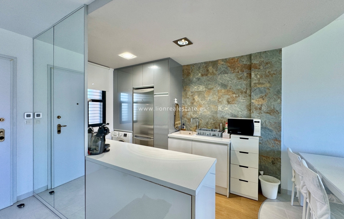 Перепродажа - Квартира / квартира - Orihuela Costa - La Zenia