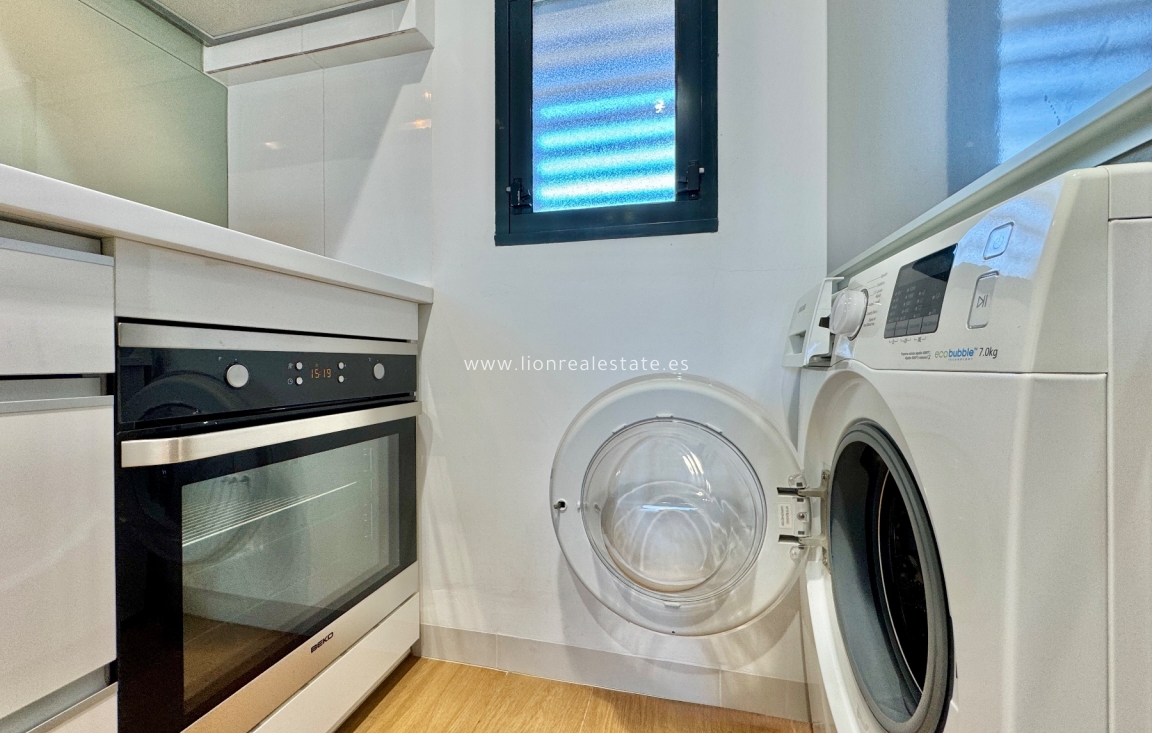 Перепродажа - Квартира / квартира - Orihuela Costa - La Zenia