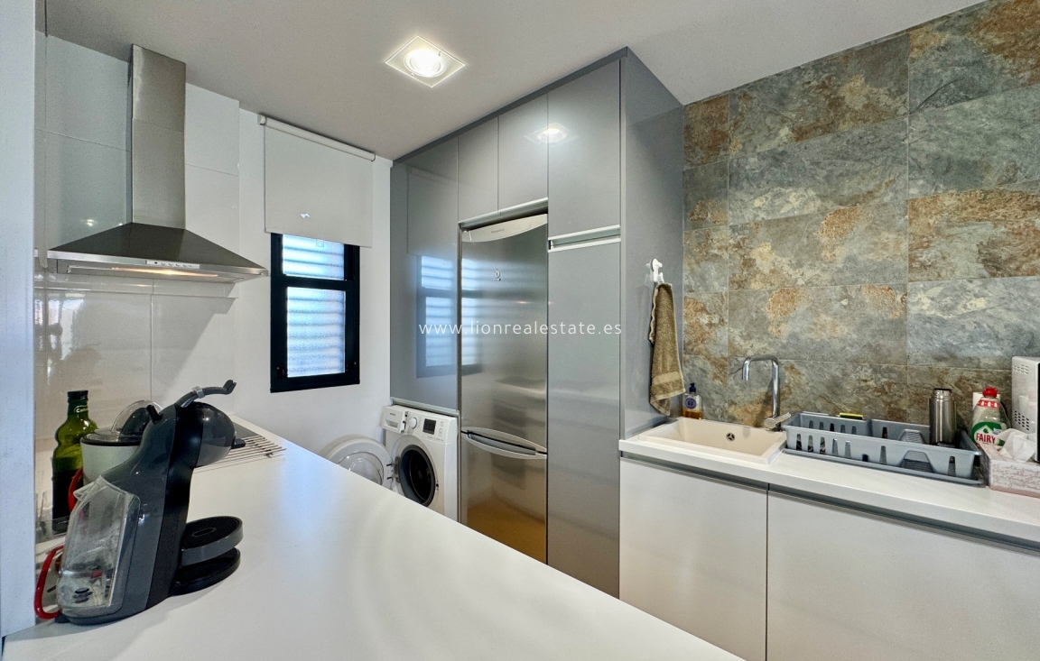 Перепродажа - Квартира / квартира - Orihuela Costa - La Zenia