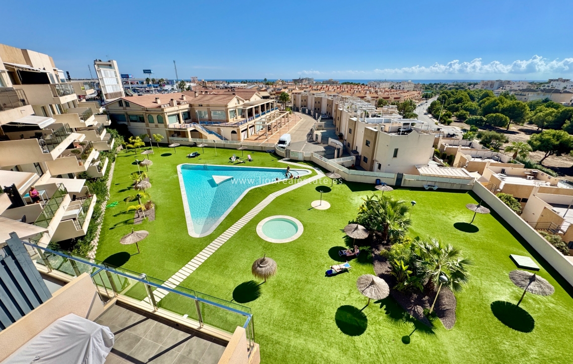 Перепродажа - Квартира / квартира - Orihuela Costa - La Zenia