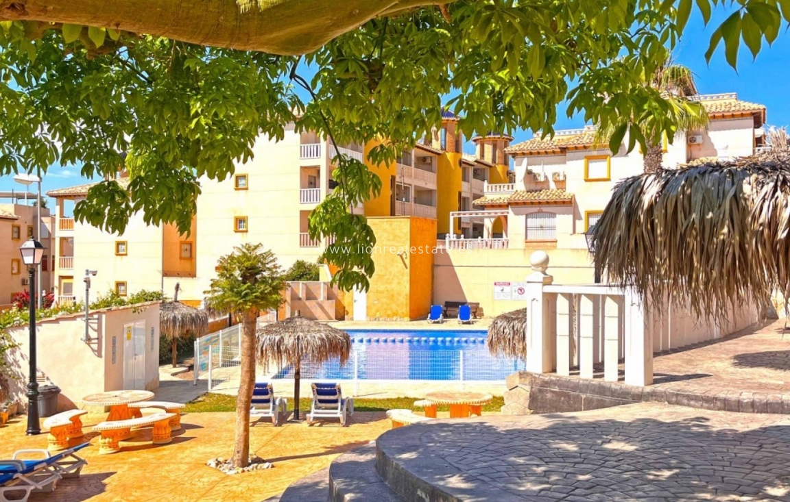 Перепродажа - Квартира / квартира - Orihuela Costa - Lomas de Cabo Roig