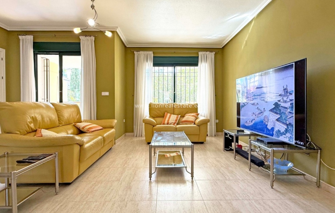 Перепродажа - Квартира / квартира - Orihuela Costa - Lomas de Campoamor