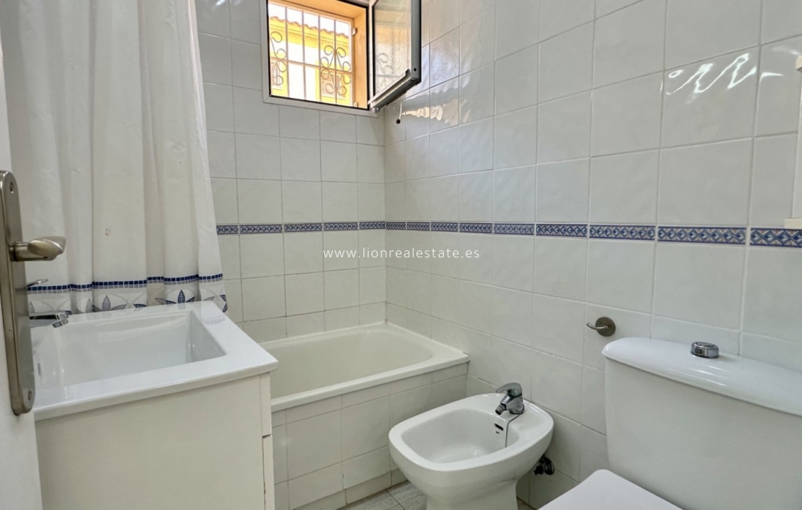 Перепродажа - Квартира / квартира - Orihuela Costa - Playa Flamenca