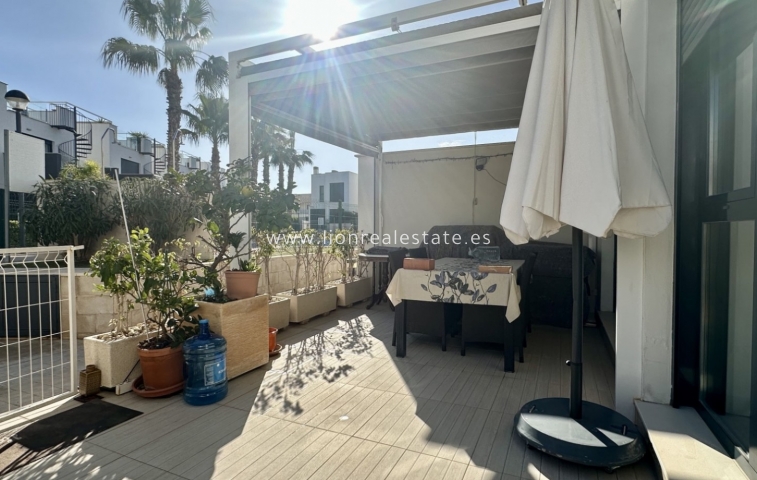 Перепродажа - Квартира / квартира - Orihuela Costa - Punta Prima