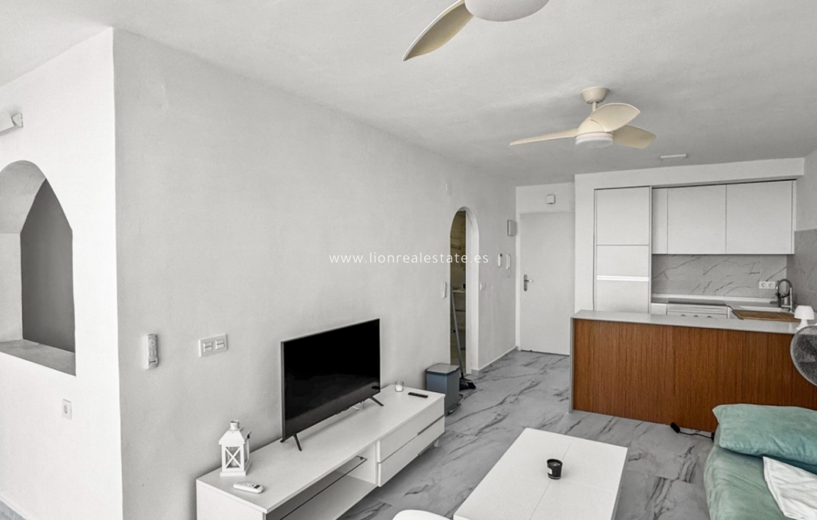 Перепродажа - Квартира / квартира - Orihuela Costa - Punta Prima