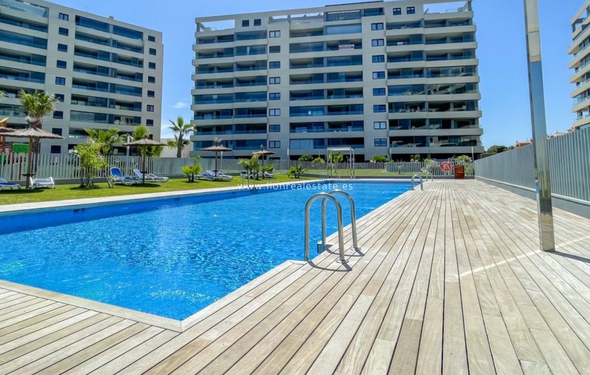 Перепродажа - Квартира / квартира - Orihuela Costa - Punta Prima