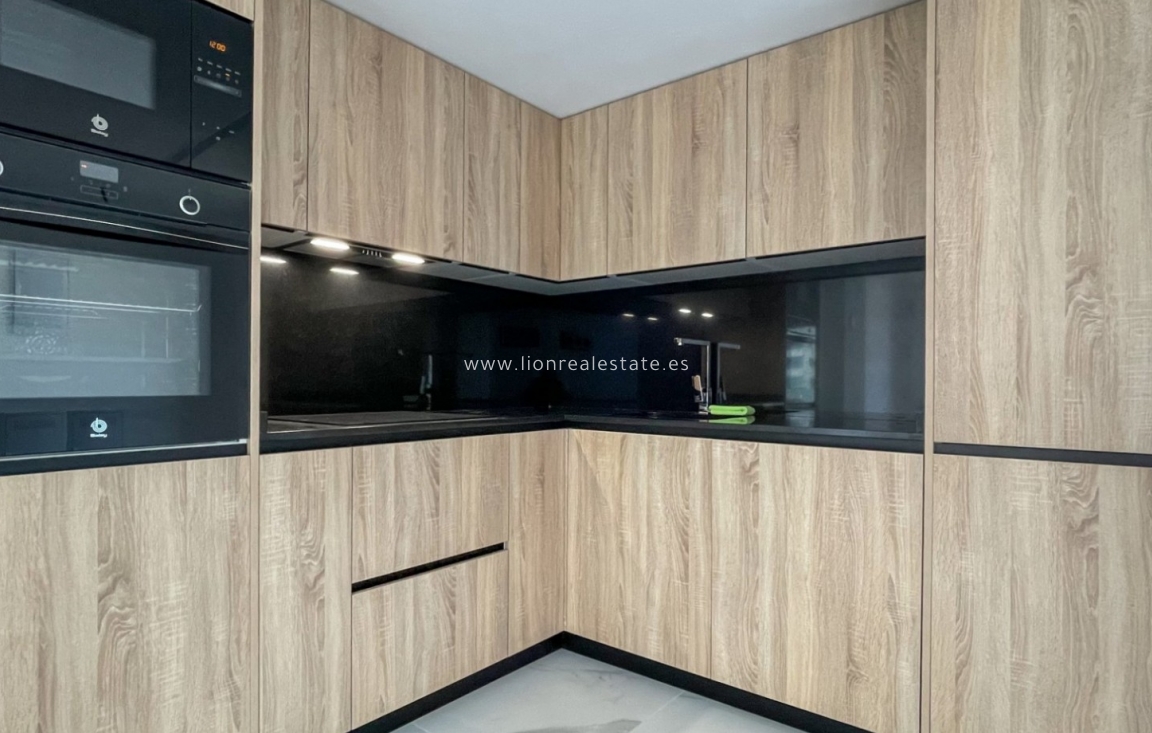 Перепродажа - Квартира / квартира - Orihuela Costa - Punta Prima