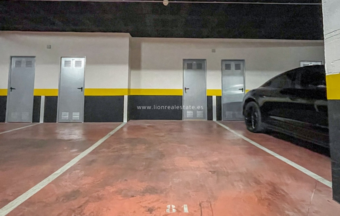 Перепродажа - Квартира / квартира - Orihuela Costa - Punta Prima