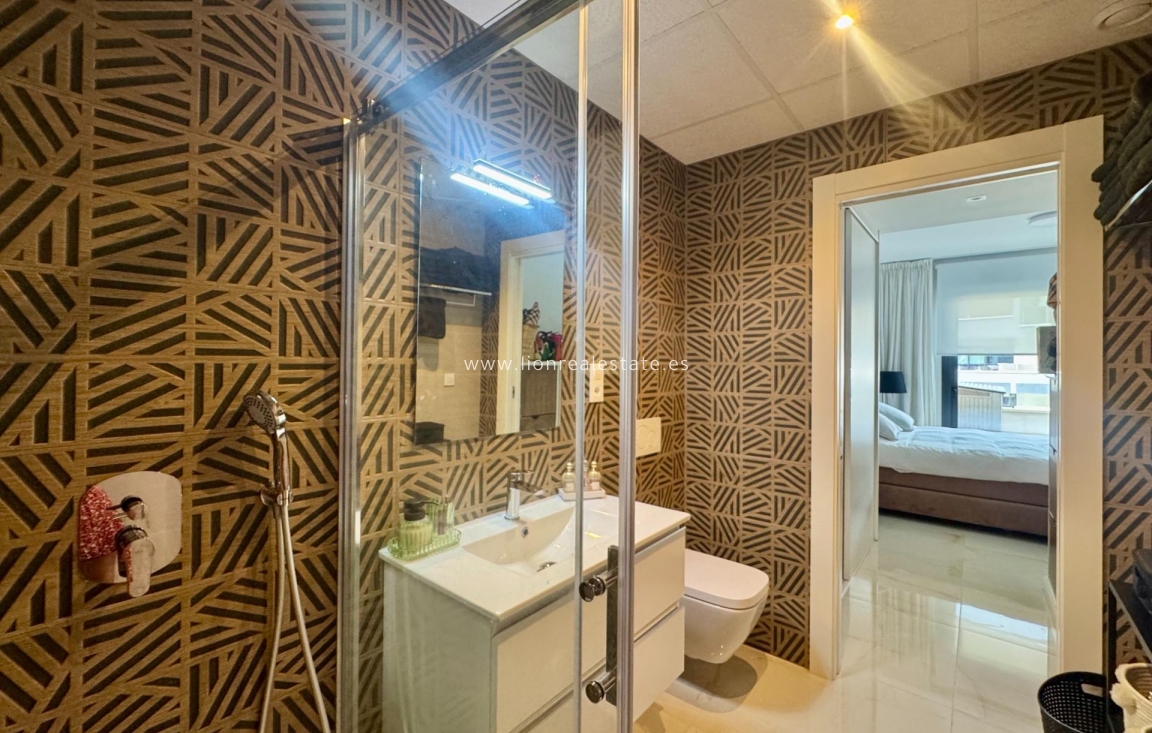 Перепродажа - Квартира / квартира - Orihuela Costa - Punta Prima