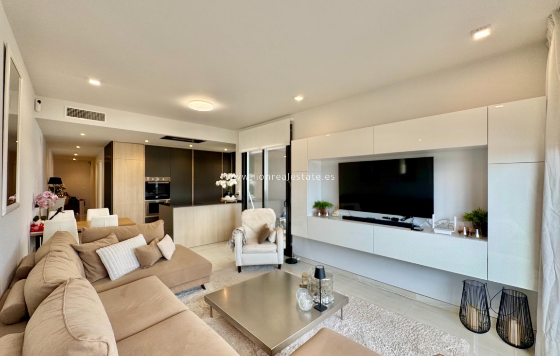 Перепродажа - Квартира / квартира - Orihuela Costa - Punta Prima