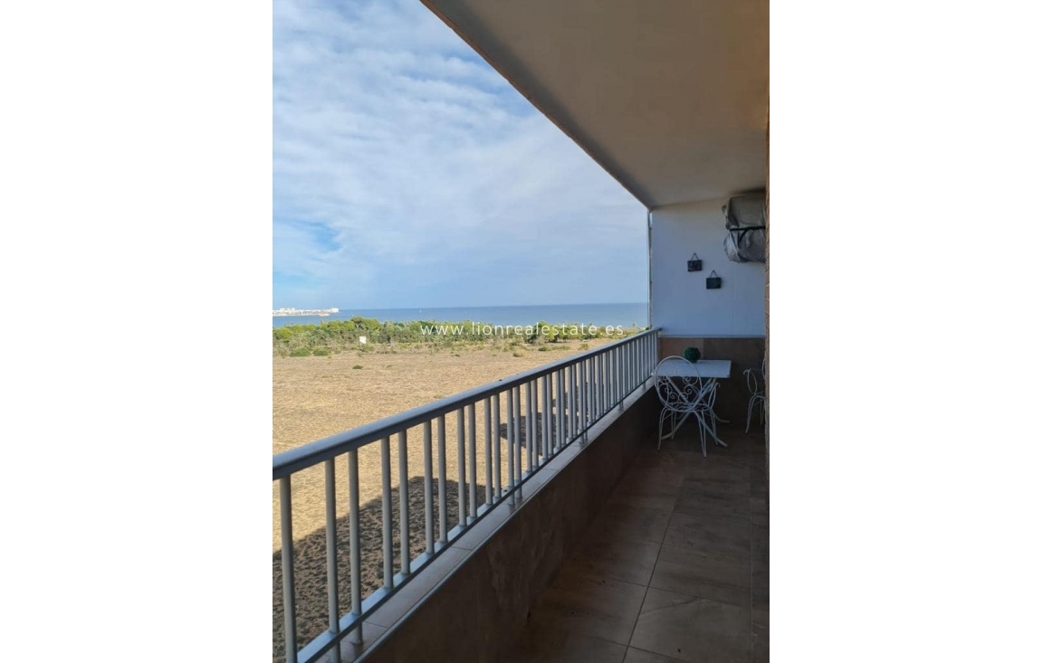 Перепродажа - Квартира / квартира - Orihuela Costa - Punta Prima