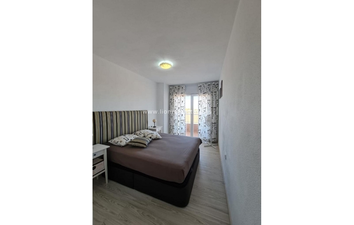 Перепродажа - Квартира / квартира - Orihuela Costa - Punta Prima