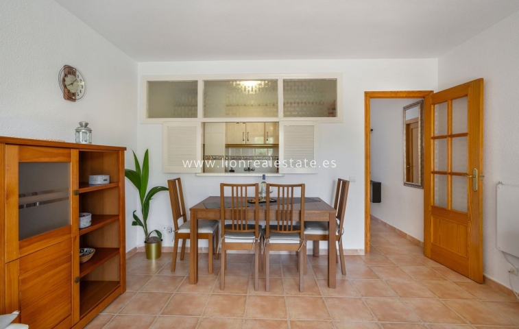 Перепродажа - Квартира / квартира - Orihuela Costa - Punta Prima