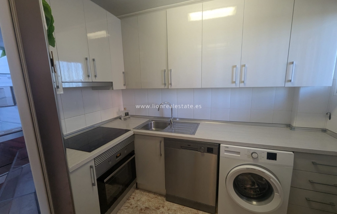 Перепродажа - Квартира / квартира - Orihuela Costa - Punta Prima