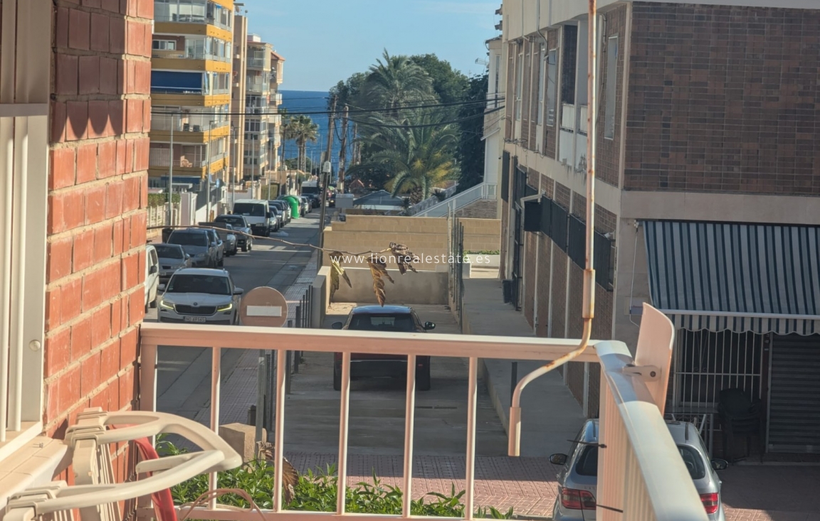 Перепродажа - Квартира / квартира - Orihuela Costa - Punta Prima