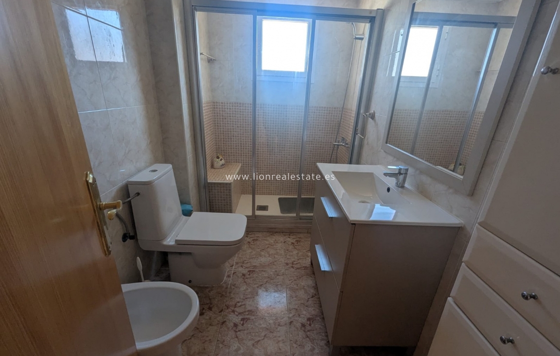 Перепродажа - Квартира / квартира - Orihuela Costa - Punta Prima