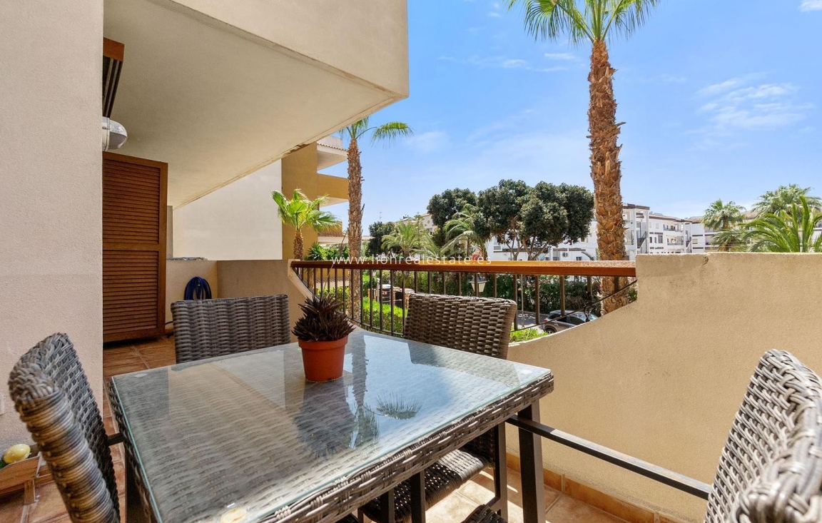 Перепродажа - Квартира / квартира - Orihuela Costa - Punta Prima