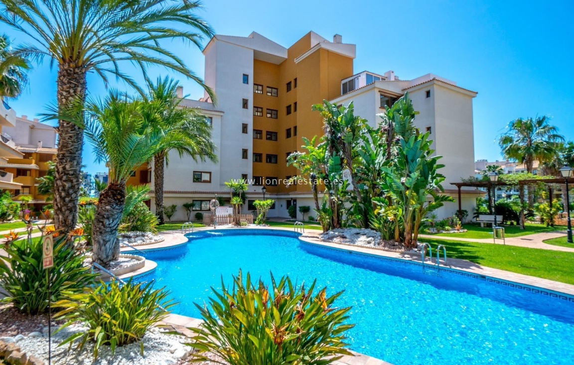 Перепродажа - Квартира / квартира - Orihuela Costa - Punta Prima