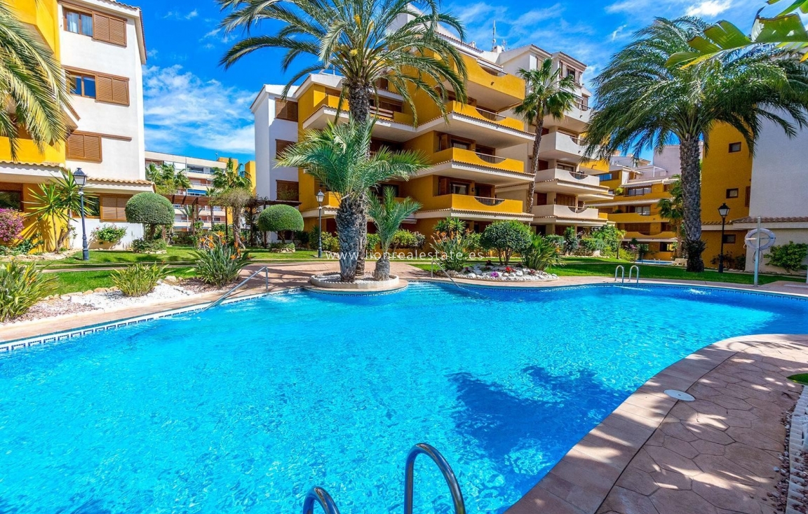 Перепродажа - Квартира / квартира - Orihuela Costa - Punta Prima