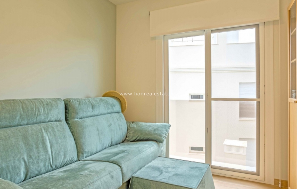 Перепродажа - Квартира / квартира - Orihuela Costa - Villamartín