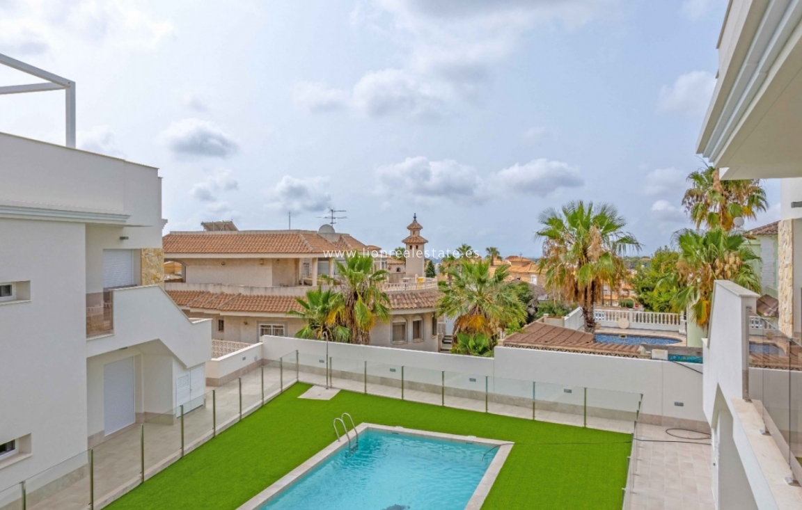 Перепродажа - Квартира / квартира - Orihuela Costa - Villamartín