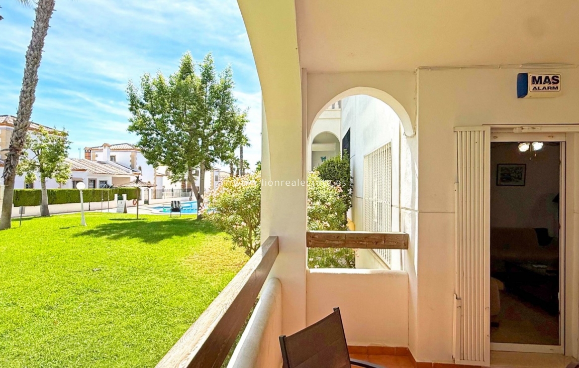 Перепродажа - Квартира / квартира - Orihuela Costa - Villamartín