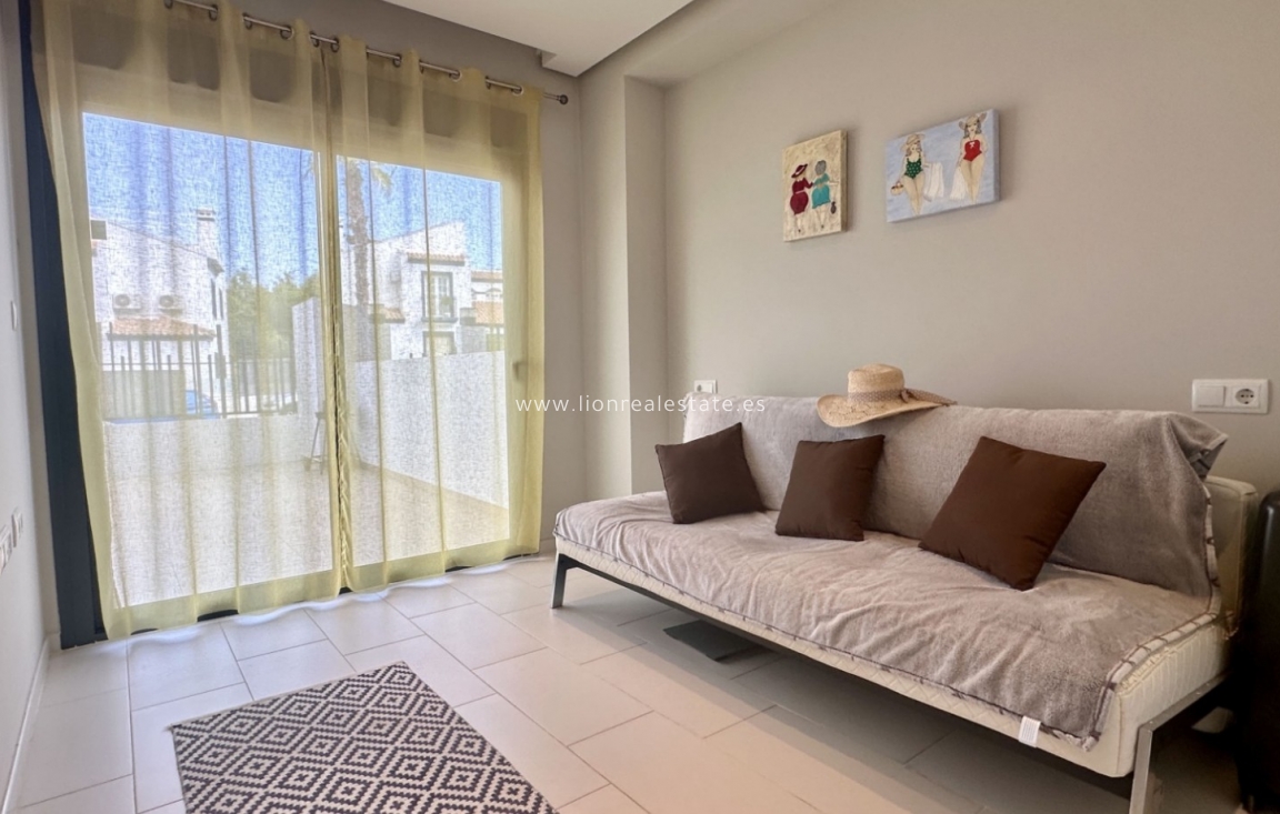 Перепродажа - Квартира / квартира - Orihuela Costa - Villamartín