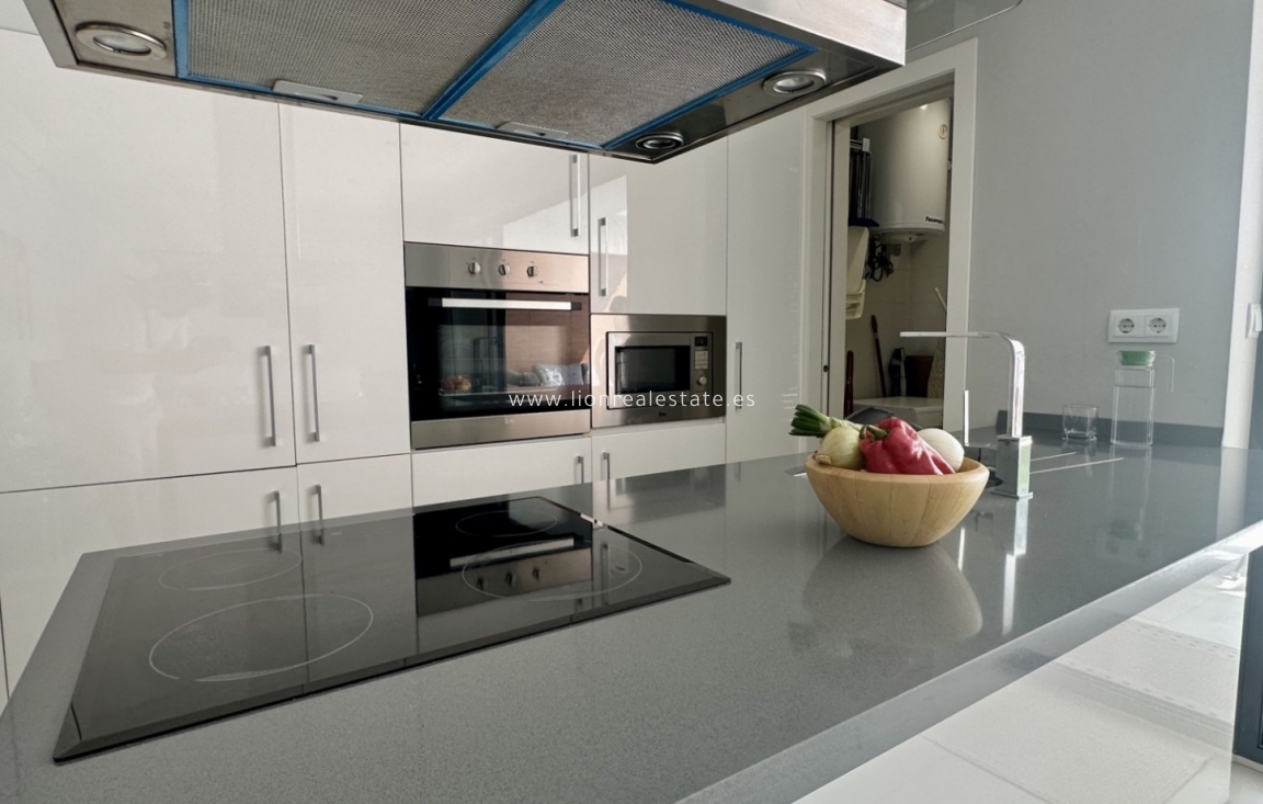 Перепродажа - Квартира / квартира - Orihuela Costa - Villamartín