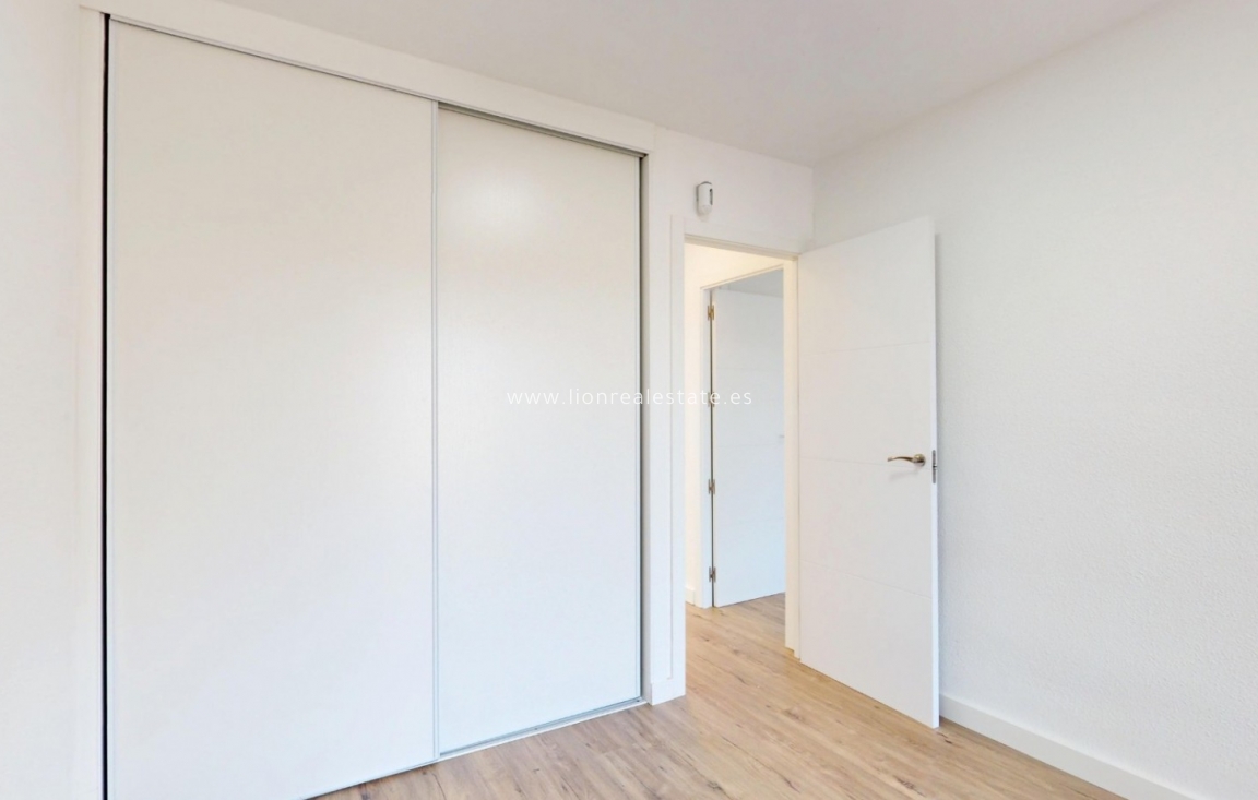 Перепродажа - Квартира / квартира - Orihuela Costa - Villamartín