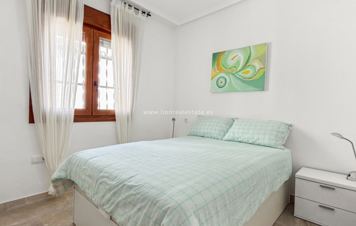 Перепродажа - Квартира / квартира - Orihuela Costa - Villamartín