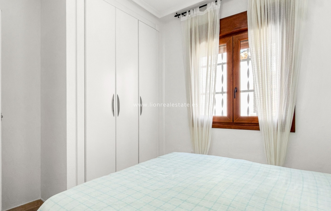 Перепродажа - Квартира / квартира - Orihuela Costa - Villamartín