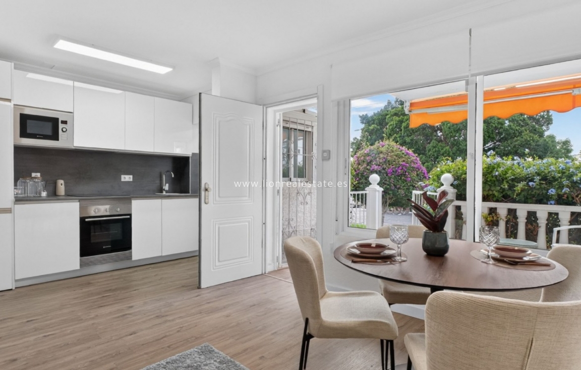 Перепродажа - Квартира / квартира - Orihuela Costa - Villamartín