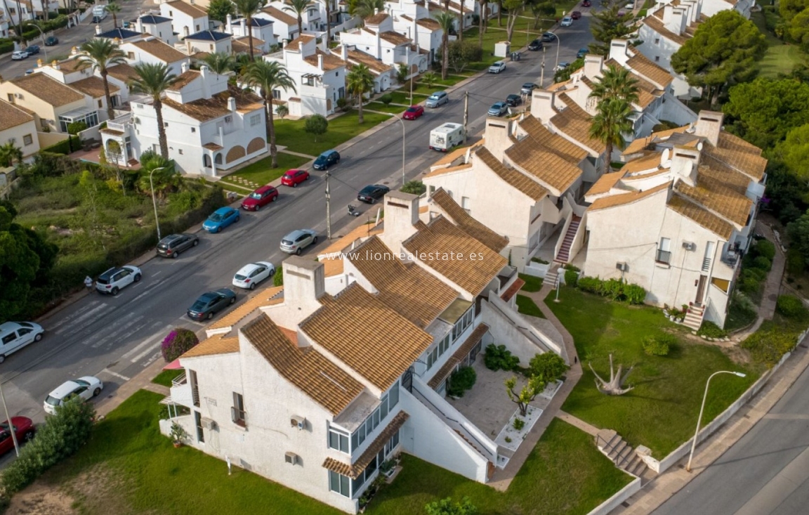 Перепродажа - Квартира / квартира - Orihuela Costa - Villamartín