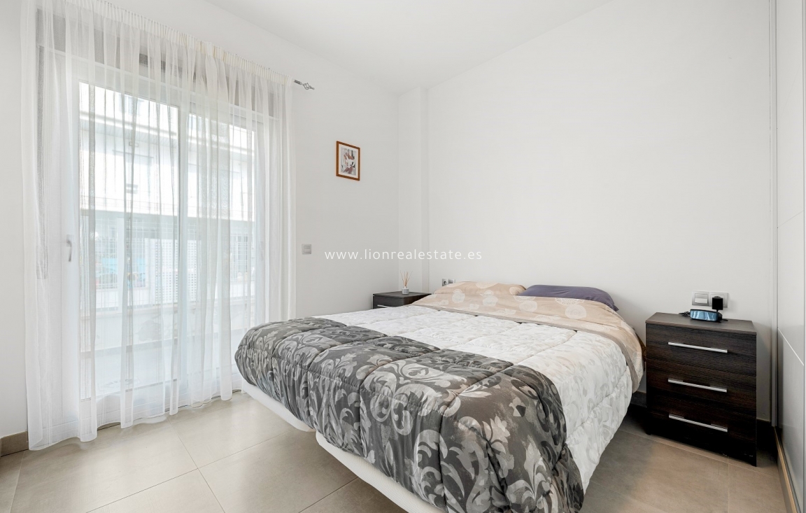 Перепродажа - Квартира / квартира - Orihuela Costa - Villamartín