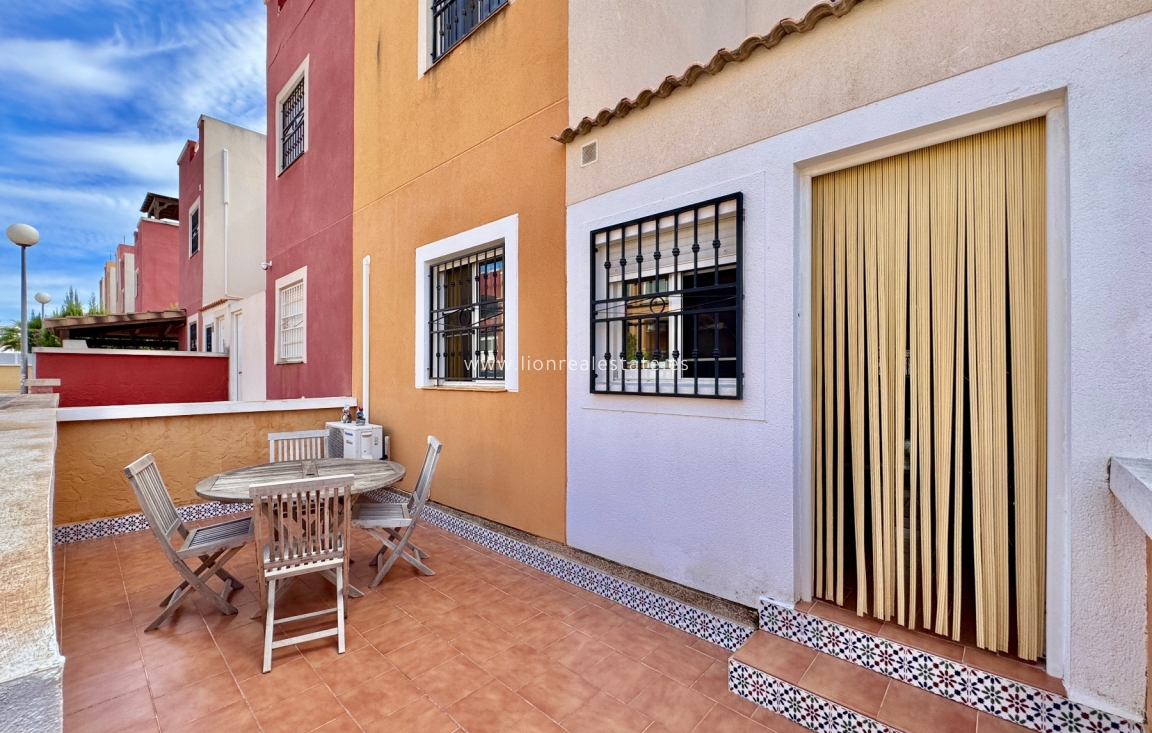 Перепродажа - Квартира / квартира - Orihuela Costa