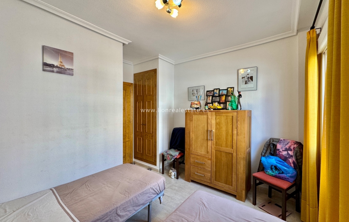 Перепродажа - Квартира / квартира - Orihuela Costa