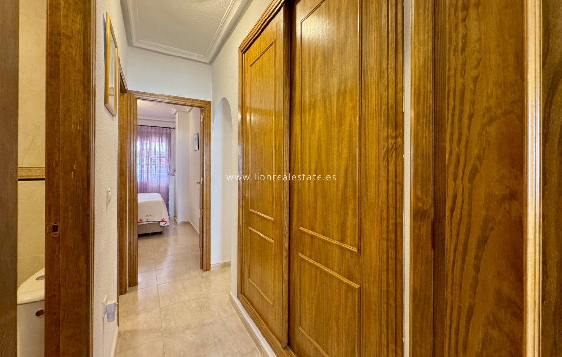 Перепродажа - Квартира / квартира - Orihuela Costa