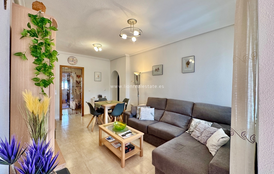 Перепродажа - Квартира / квартира - Orihuela Costa