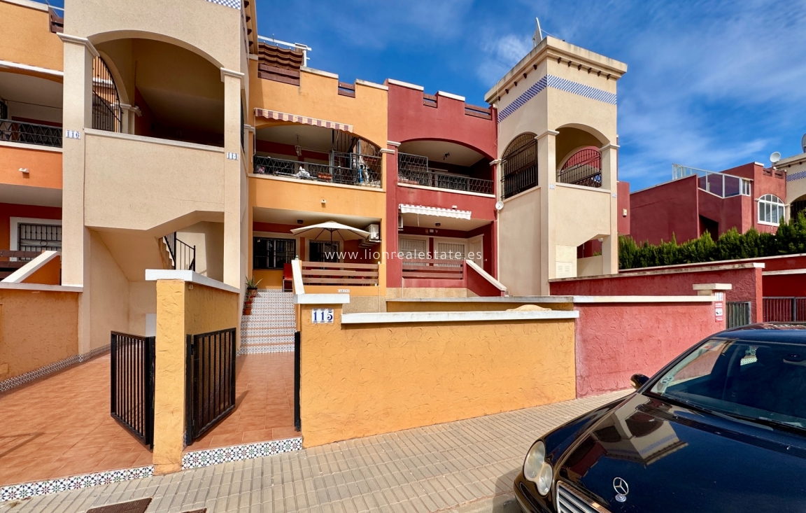 Перепродажа - Квартира / квартира - Orihuela Costa