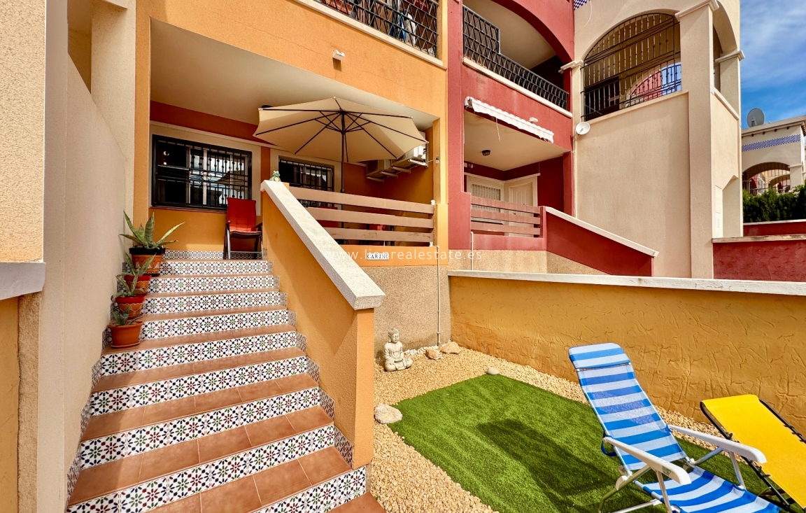 Перепродажа - Квартира / квартира - Orihuela Costa