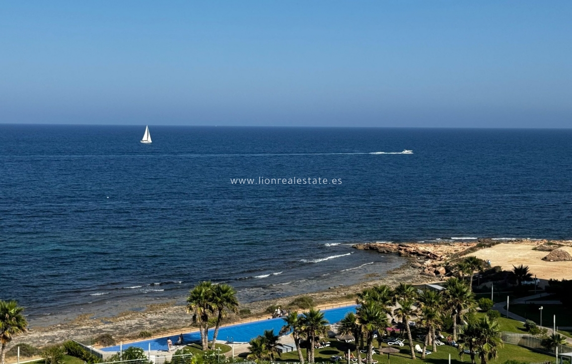 Перепродажа - Квартира / квартира - Punta Prima