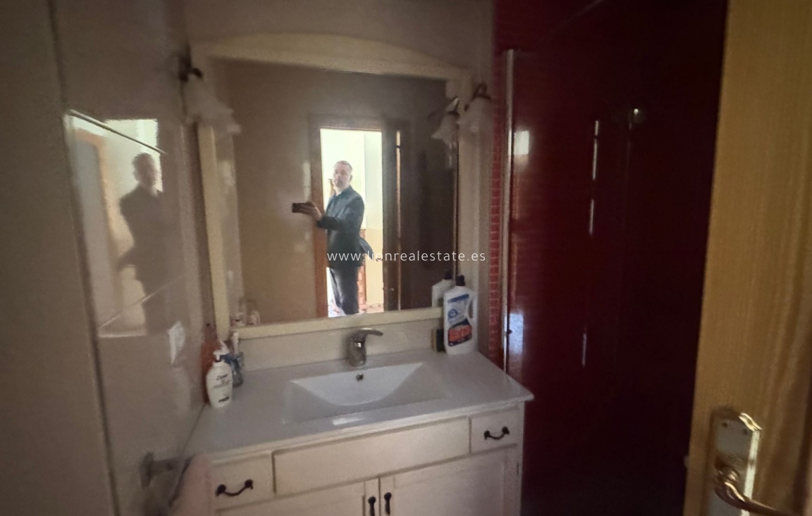 Перепродажа - Квартира / квартира - Punta Prima
