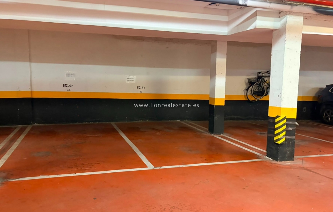 Перепродажа - Квартира / квартира - Punta Prima